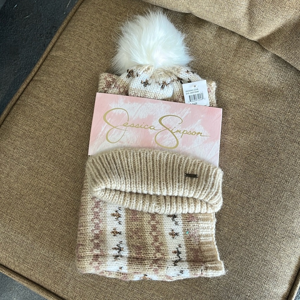 Jessica Simpson Hat and Snood Set